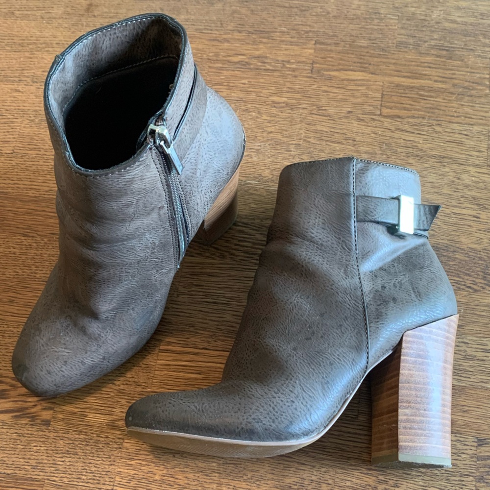 Stylish Gray Ankle Boots